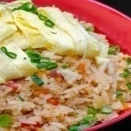 Japanese Fried Rice with Meat and Kimchi Sauce